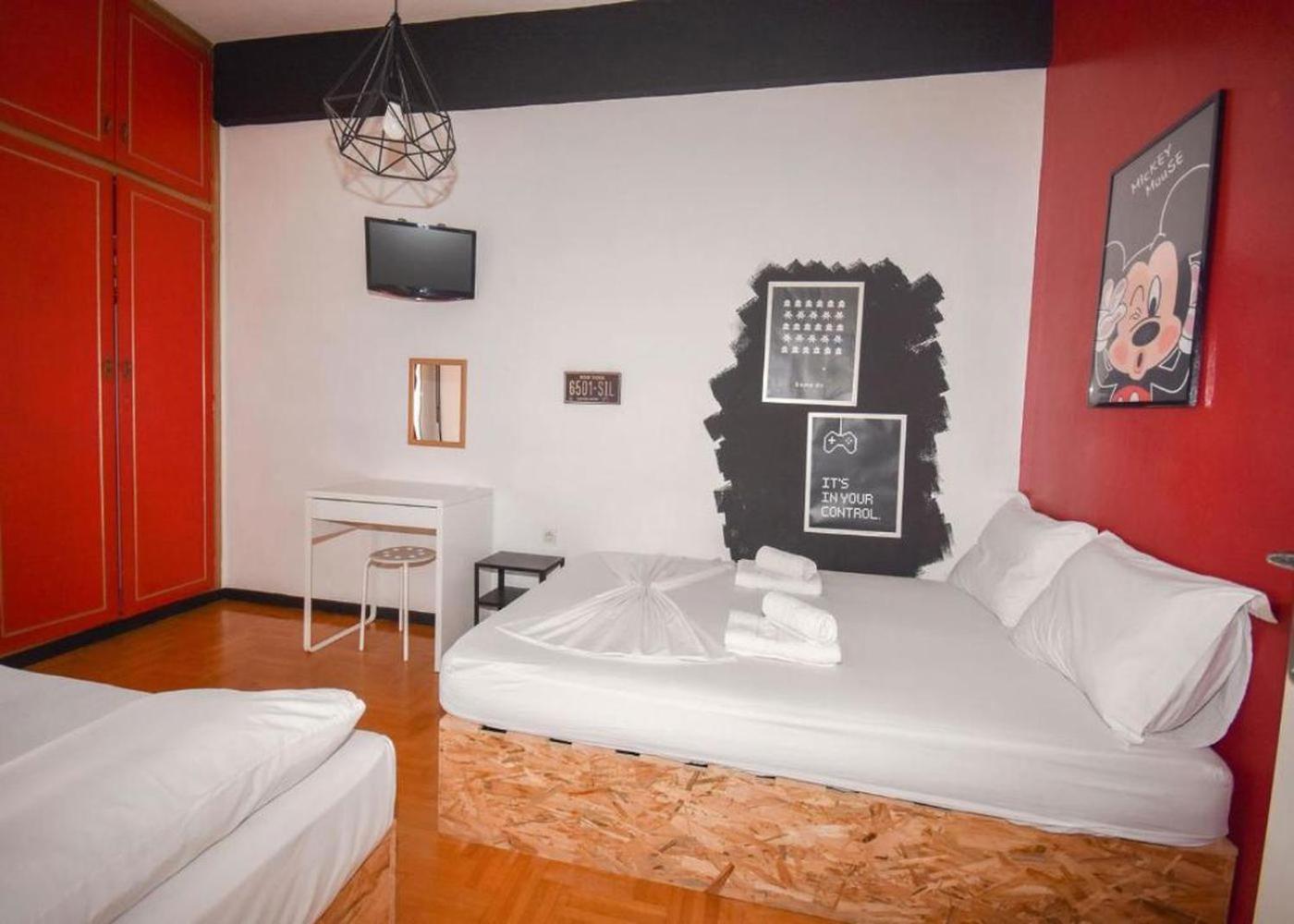Athens 24-Hours Hostel #Athensairport #Latecheck-In #Privatetransportservice #Groups #Downtown Markópoulon Extérieur photo